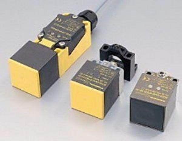 质量要求光电测距类传感器TURCK，图尔克量程选择