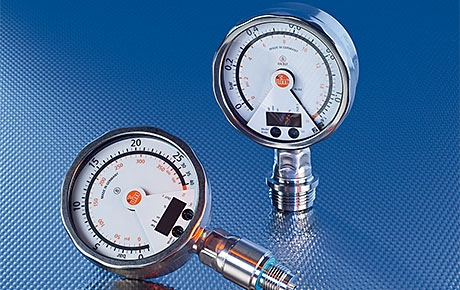 易福门带模拟显示屏的压力传感器平衡阀芯PG2455