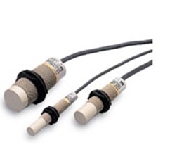 OMRON圆柱形接近传感器性能E2G-M12KS02-WP-B1