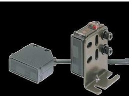 EQ-34-PN，神视距离设定反射型光电传感器