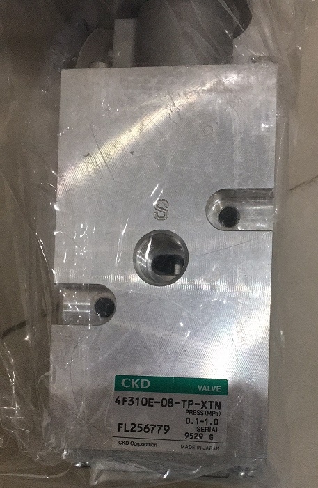 使用规格日本CKD先导式电磁阀4F310E-08-TP-DC24V