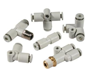 选择SMC快换接头具体型号：KQL06-02S，KQL08-01S