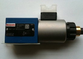 常用阀4WRAE10E60-2X/G24K31/F1V，力士乐比例阀