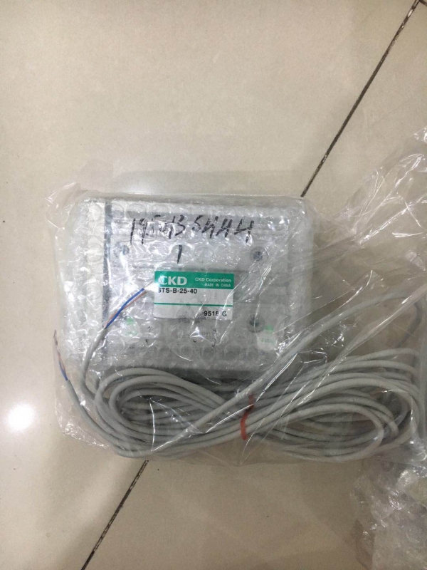 CKD带导承气缸，STS-B-25-40销售