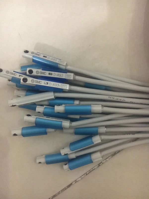 库存当天发D-A93，smc磁性开关1米的