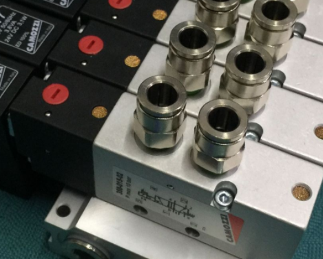 康茂盛358-015-02-G77-122-800气控阀使用