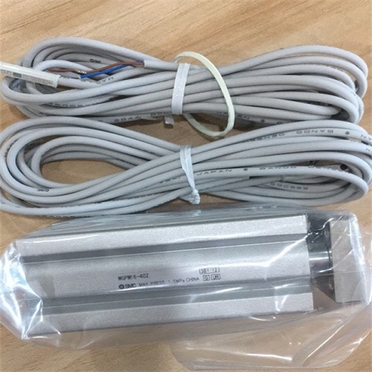 日本气缸SMC MGPM20-100Z-M9P