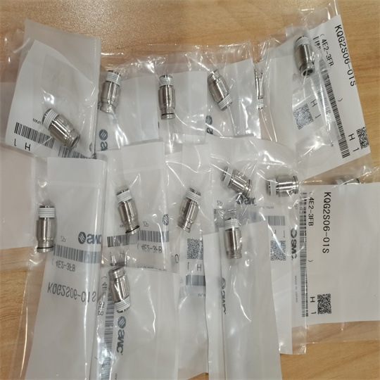 日本CXSM25-50基本型双联气缸SMC