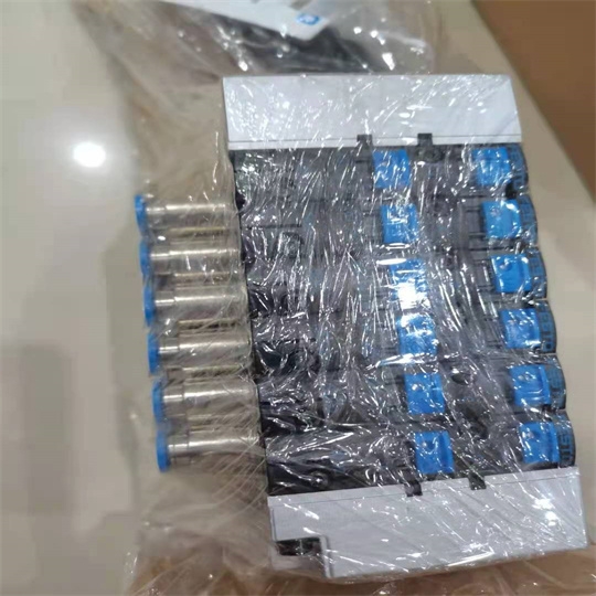 VTUG-18-SR8-S1T-Q12-U-Q8S-12J阀岛费斯托德国FESTO