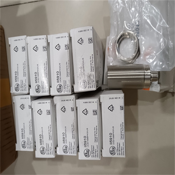 易福门IFM带插座连接电缆 E80021