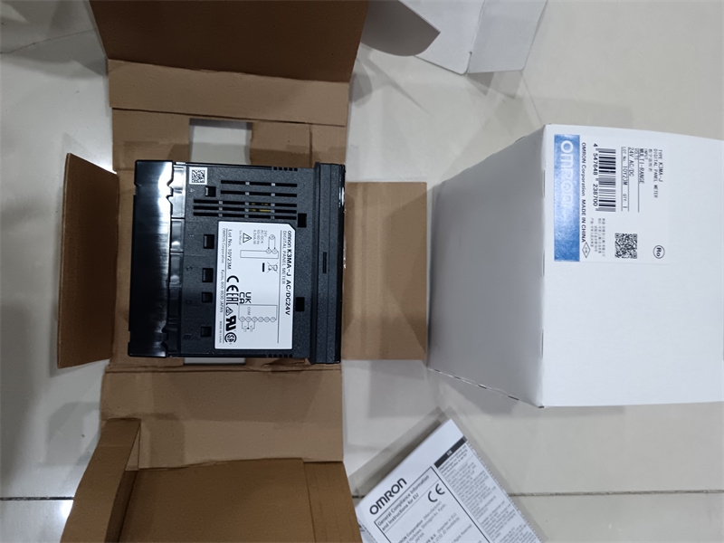 OMRON光电传感器E3JK-RR12-C 2M