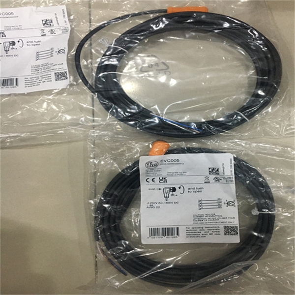 德国IFM压力式液位容器传感PI2897