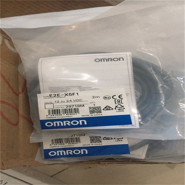 日本OMRON欧姆龙温控器E5CC-RX2DSM-800