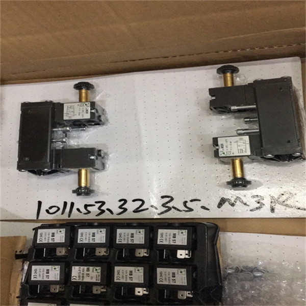 PENUMAX两位三通电磁阀2141.52.00.35.12