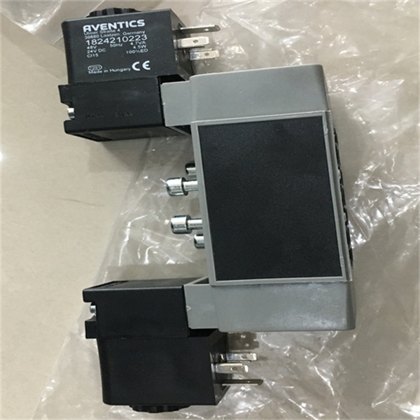 安沃驰二位五通电磁阀R402002117