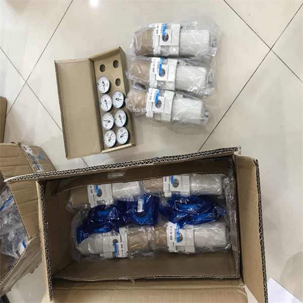 产品类型SMC电磁阀SY7120-5DZD-02