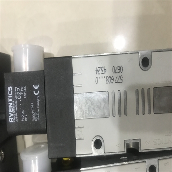 安沃驰两位两通电磁阀5812170650