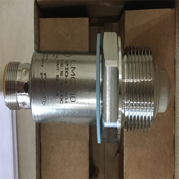 IFM压缩空气流量计EBC015应用特点