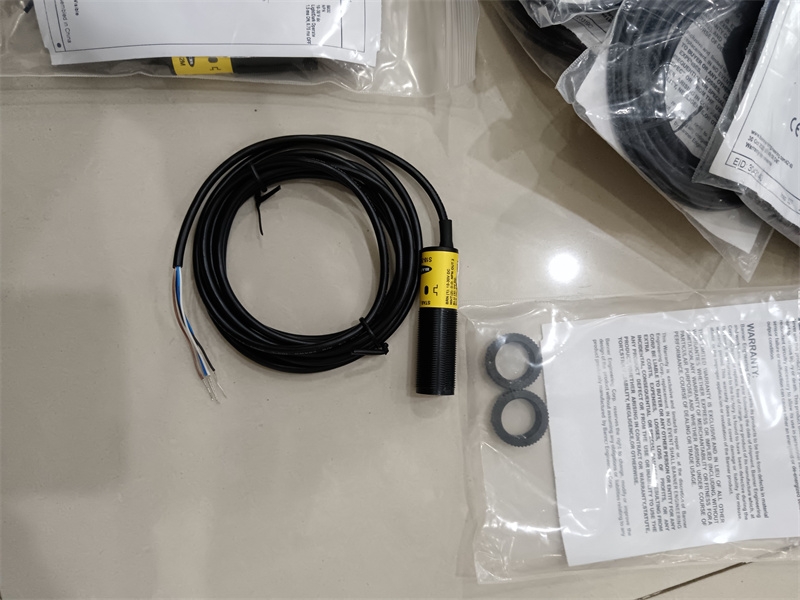 不锈钢邦纳BANNER传感器QS18VN6D