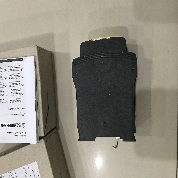 SCHMERSAL安全开关101140788 AZM 170-11ZRK