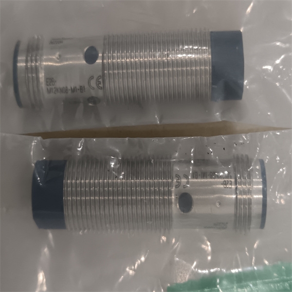 OMRON温度传感器棒状端子E52-P6FF 4M