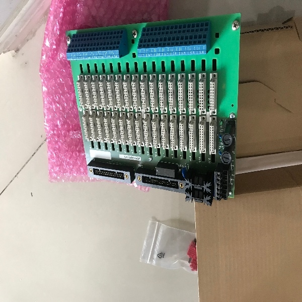 P+F声波对射式传感器UC500-30GM70-2E2R2-V15