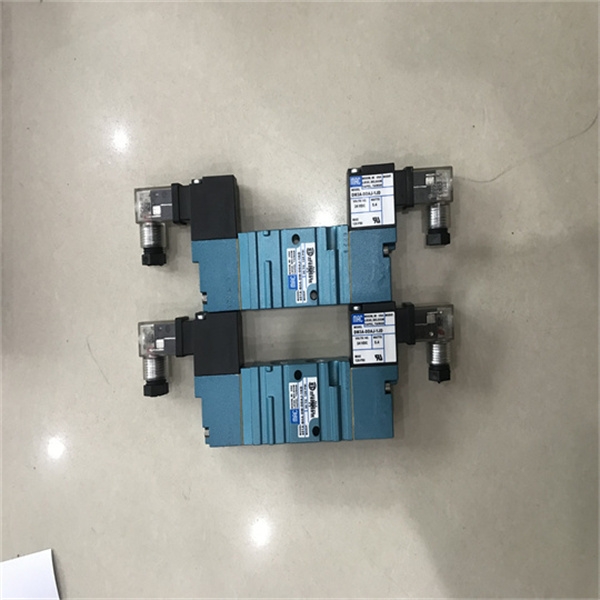 美国MAC外先导阀58D-74-501JA