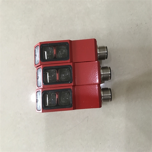 矩形LEUZE劳易测光电传感器PRK 96M/P-3360-21