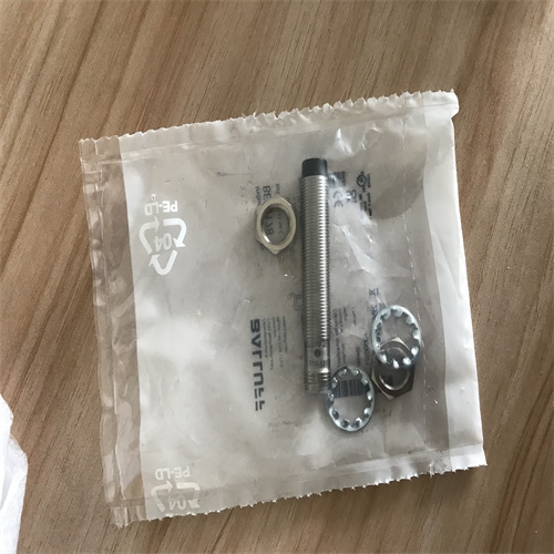 巴鲁夫电容式传感器BCS M18B4I3-PSC80D-S04K功能特点