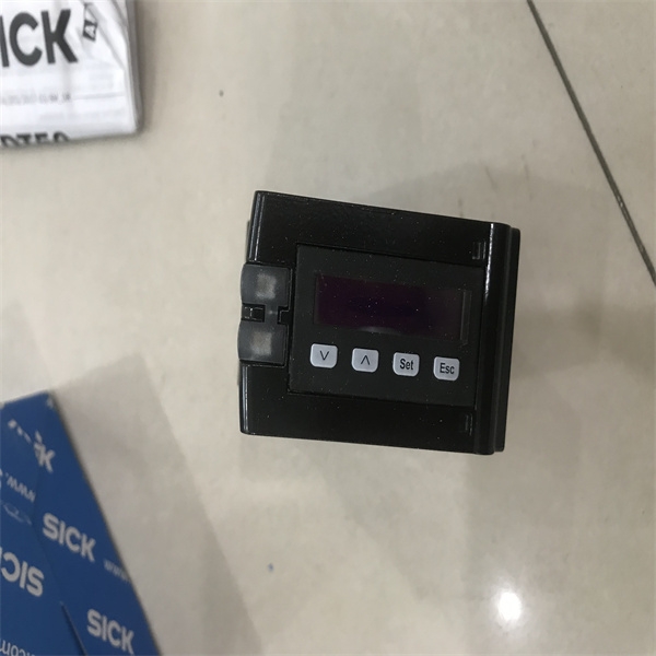 SICK安全传感器1054715 WL4S-3P2432V