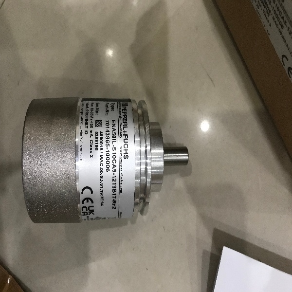 倍加福传感器UB1000-18GM75-I-V15