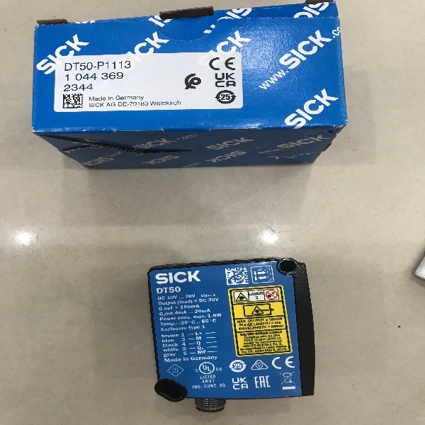 WLG4-3K2232光电传感器施克