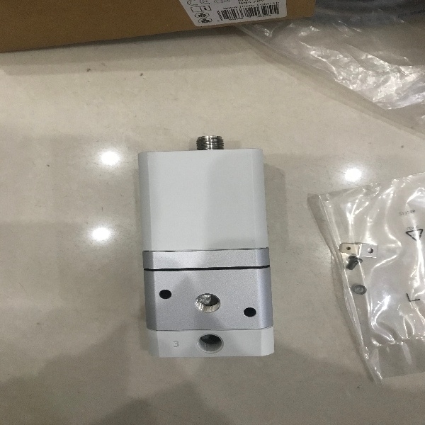 MEISTER流量开关DWM-8G 1/2 MS NOC 30XM0008XG15S