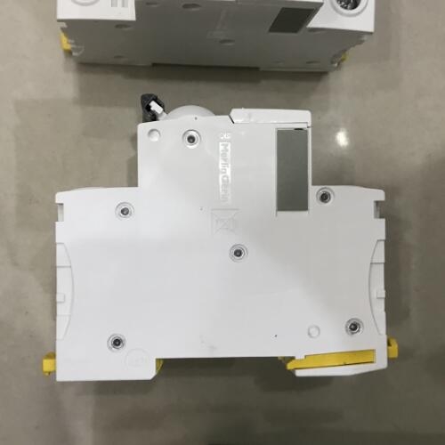 Schneider按钮开关XB2BW35B1C部件一览
