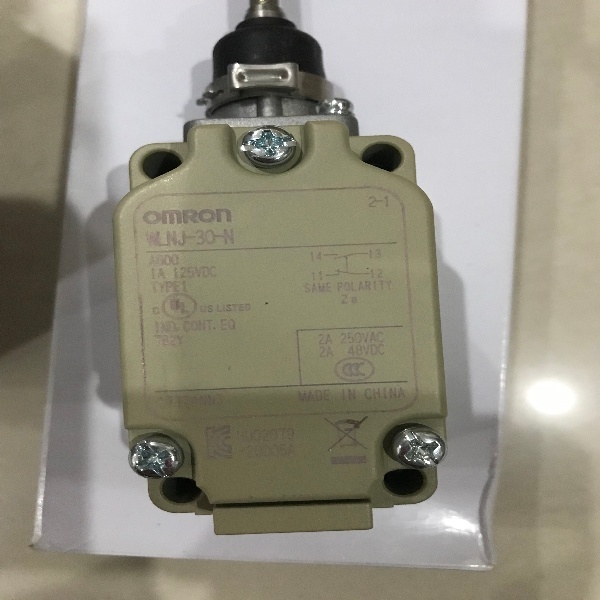 安装方式OMRON模块CQM1-OC222