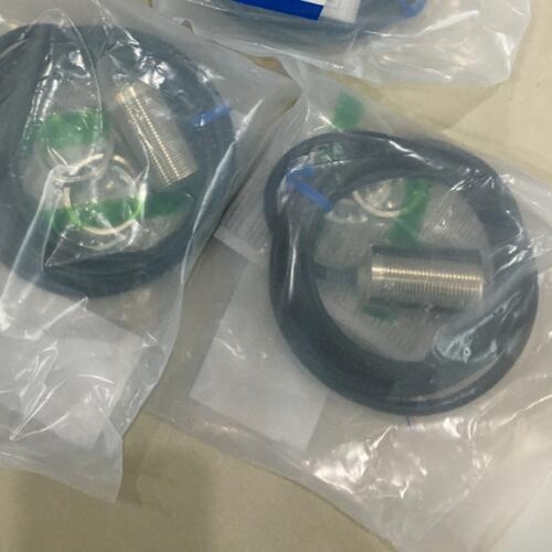讲解E2E-X10B1D30 2M欧姆龙omron圆柱型传感器