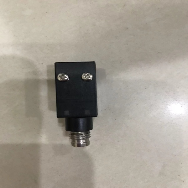 P+F反向反射式光电传感器VL18-54-MS/40A/118/128