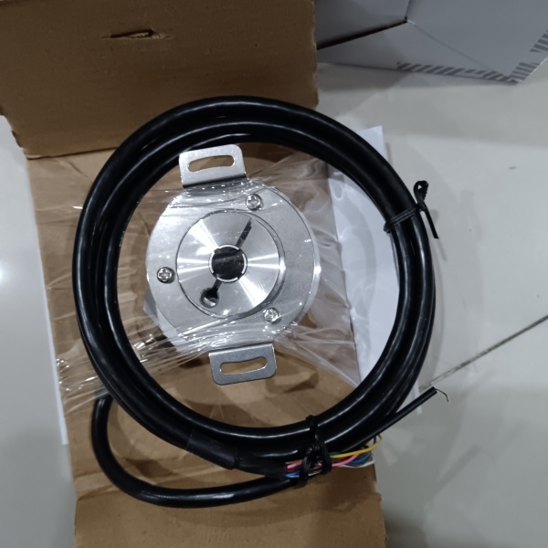 宜科ELCO光电编码器EC58W12R-L5TR-4096