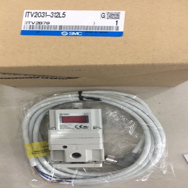 SMC水用数字式流量开关PF3W520-04-1T