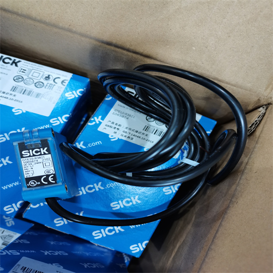 光电传感器GTE10-R3821  1065874 (1).jpg