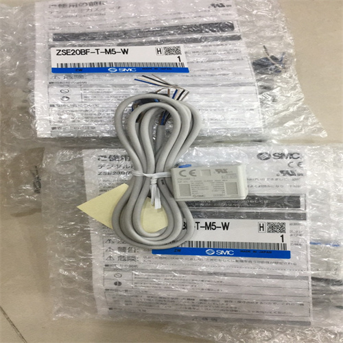 真空压力开关 ZS20BF-T-M5-W01.jpg