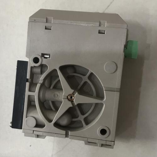 1724399972472448.jpg 6111-0 2.jpg